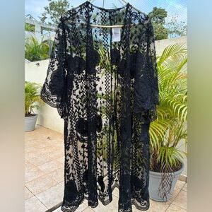 Torrid Black Lace Floral Mesh Crochet Kimono Size 3/4 NWT